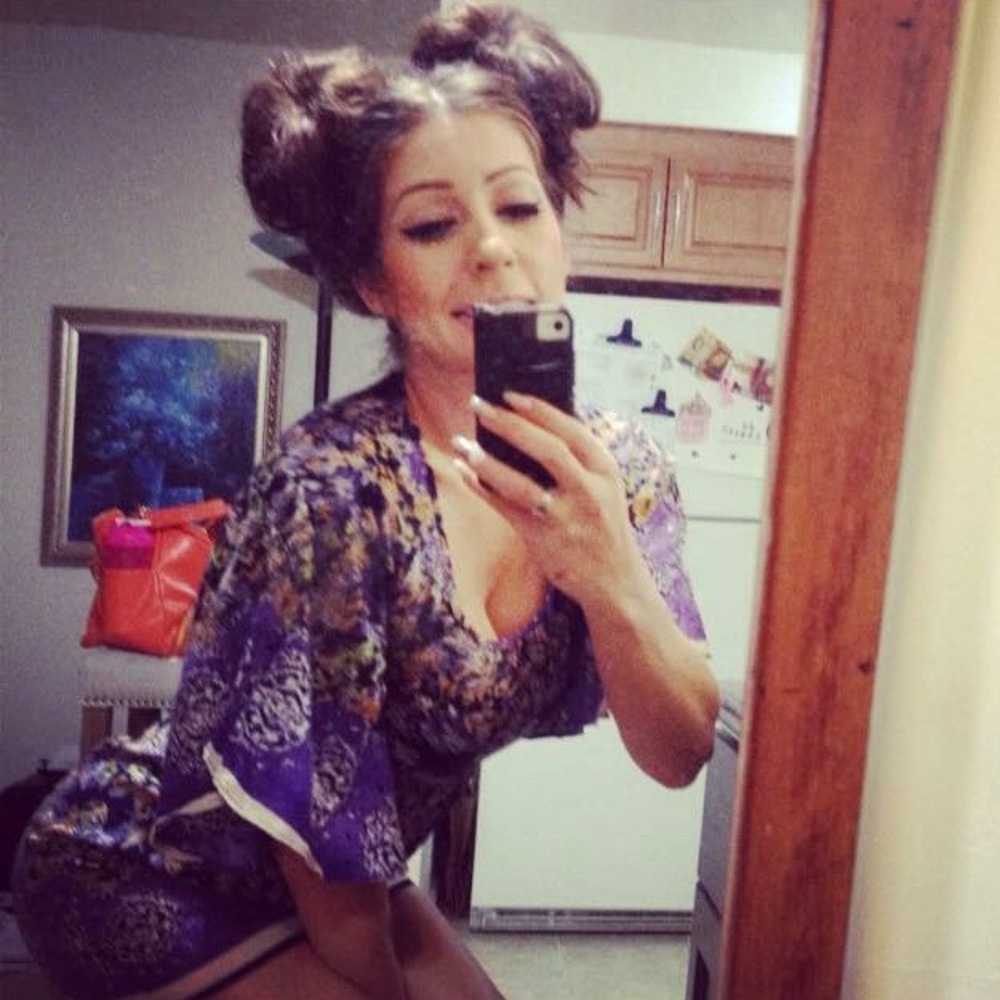 Meet your Posher, Desiree